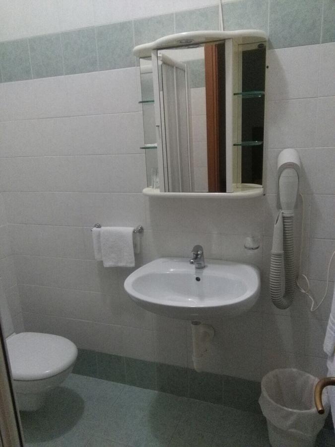 Hotel Illi Марина-ди-Масса Экстерьер фото